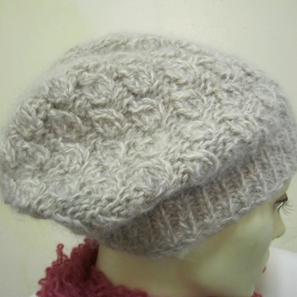 winter hat hand knit in blue - size S/M - Picture 6 of 6